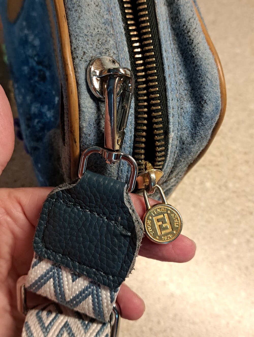 Vintage Fendi Roma Boho Rehabed Crossbody Bag - Picture 7 of 16